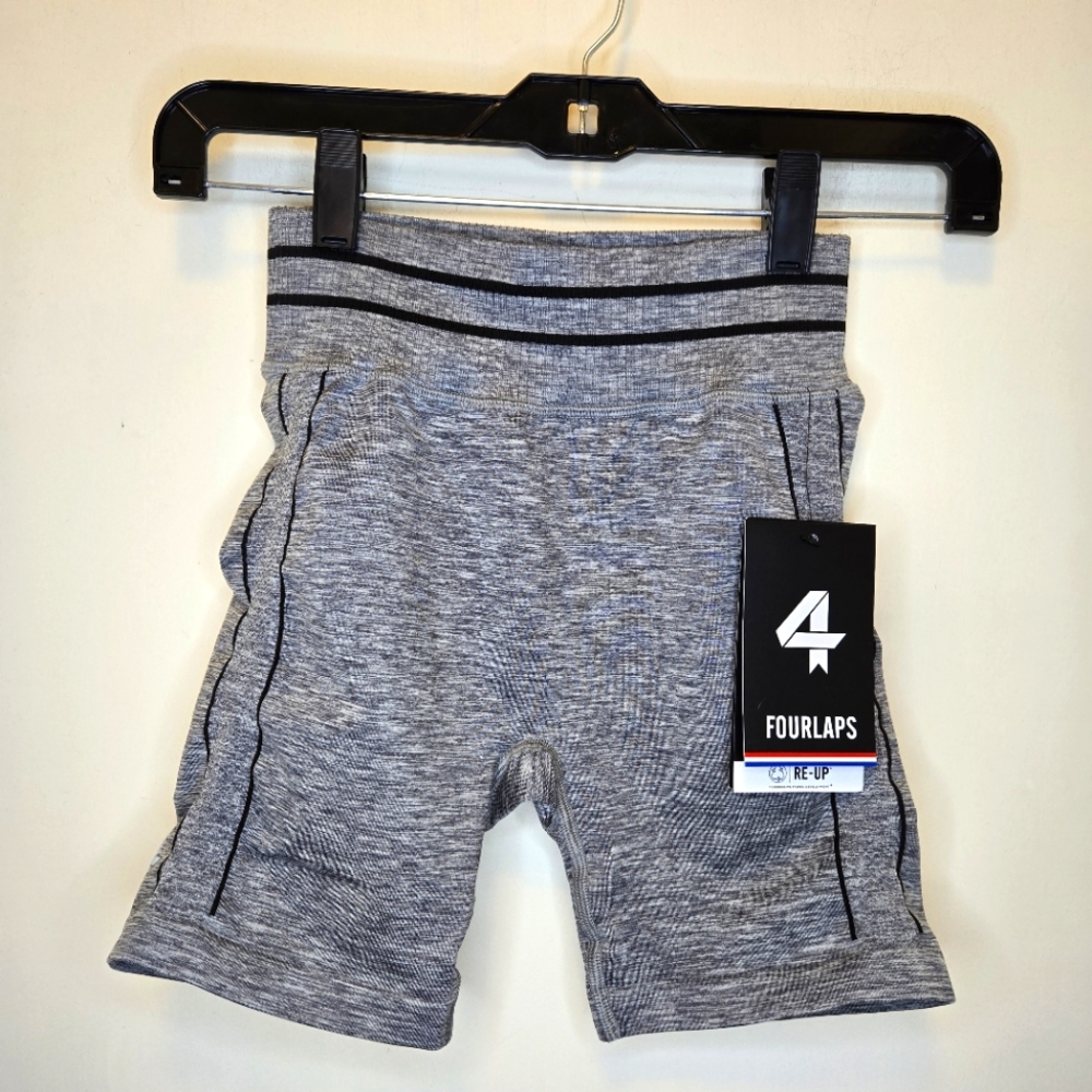 Nwt Fourlaps aero seamless short grey heather
